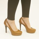 Guess  Vintage Leather Women's High Heel Pumps Photo 0