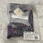 Fabletics  BRA ON THE GO MEDIUM IMPACT SPORTS BRA GRASS GREEN SAFARI SPOTS/BLACK Photo 2