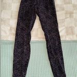 Lululemon Align Pant *Full Length 28"
Lacescape Spanish Rose Black size 6 Purple Photo 0