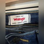 Wrangler High Rise Kick Flare Jeans Size 2 Raw Hem Stretch boho western Photo 3