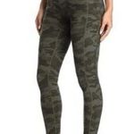 Colorfulkoala  Camo Print 7/8 Leggings Size Medium Photo 0