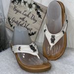 Minnetonka Silverthorne Thong Sandals Photo 1