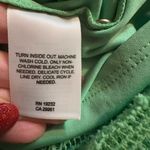 Alfred Dunner  M popcorn knit sequin pullover top with keyhole opening. Photo 6