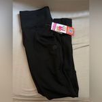 Popfit NWT  Leggings “Flip Phone” style with Pockets - Black Size Small Photo 3