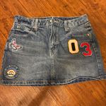 Wild Fable  Mini Skirt Womens 6 Blue Denim 5 Pockets Embroidered Patches Photo 5