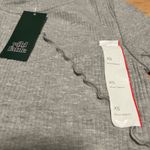 Wild Fable Women's Gray Short Sleeve Seamed Baby T-Shirt - Size XS - NWT Photo 3