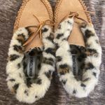 Minnetonka  Suede Leather Leopard Print Faux Fur Trimp Moccassin Loafer Women's 9 Photo 4