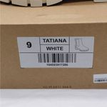 Journee Collection  Womens Chelsea Ankle Boots Size 9 White Chunky Lug Sole Photo 6