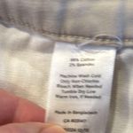 Talbots  women’s short with buttons on side size 4 . Photo 2