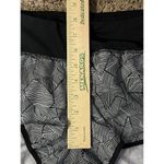 Nike Womens Dri-Fit Black & White Geometric Print Running Shorts Size S Photo 13