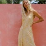 Billabong  Sweet Edges floral print midi yellow dress size S Photo 1