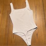 Babaton Aritzia  Original Contour Squareneck Bodysuit Top in Pale‎ Pink Lilac XS Photo 14