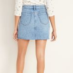 Old Navy NWT Mini Skirt Womens 12 Medium Wash Denim High Rise Frayed Hem Casual Photo 1