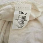 New Sky White V Photo 7