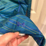 Under Armour Women’s Fitted Coldgear 1/2 zip Long Sleeve pullover jacket Medium Photo 3