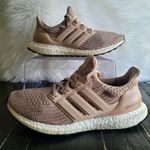 Adidas  Ultra Boost 4.0 Ash Pearl Running Shoes Women's Size 8.5 Photo 0