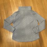 Vineyard Vines  Polyester/Cotton Cowl Neck Quilted Pullover (Women's Small) Gray Photo 2