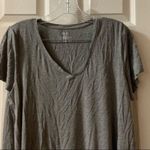 Hue  Grey V Neck Short Sleeve Basic Tee Large Photo 4
