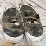 Ladies size 8 Green Camouflage Slip Photo 1