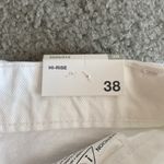 ZARA  Women’s Hi-Rise Jean Shorts - Size: 6 (USA), Color: White Photo 4