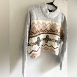Forever 21 Cropped Gray and Cream Patterned Turtleneck Sweater woman’s sz M Photo 1