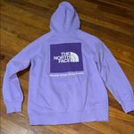 The North Face  Women’s Lavender Hoodie, Medium Photo 3