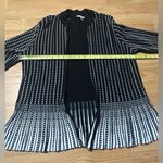 Cato Black and White  Women's plus 18/22w pattern top layering sweater/top. NWOT Photo 3