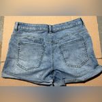 Celebrity Pink Women’s Juniors Size 15/32 Regeneration By  Jean Shorts Bottoms Photo 2