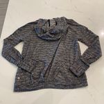 Lululemon Extra Mile Hoodie Pullover Grey Black White size 2 Photo 3
