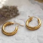 Gold Hoop Round 23mm Earrings Photo 2