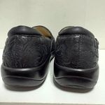 Alegria  Keli PRO Black Emboss Paisley Photo 2