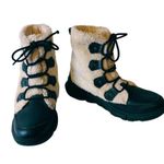 Sorel Women’s Fuzzy Snow Boots Size 8 Photo 0