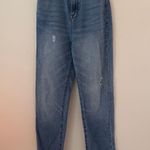 BDG High Rise Mom Jeans Light Wash Photo 2