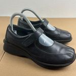 Simple Womens Black Leather Mary Jane Shoes Size 8 Photo 3