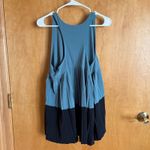 Athleta  Women's Teal Black Pleated Tank Top Size L Athleisure Workout Activewear Photo 2