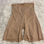 Spanx ASSETS by  Size 1X body shaper excellent condition color nude Photo 3