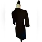 Tracy Negoshian Sheath Dress, Black and Gold, XS - Perfect for Any Occasion Photo 6