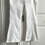 frame denim  Le Crop Flare Tie Waist Jeans Size: 28 Color: White Photo 4
