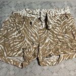 Liverpool  Shorts Women's Size Small Tan & White Casual Elastic Waist Shorts S Photo 0