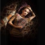 Johnny Was  Jody Velvet Short Sleeve Tunic Shirt Embroidered Size Small Tan Gold Photo 2