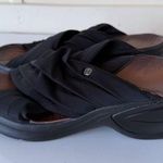 Bzees  Knockout Black cross strap wedge sandals size 7 Photo 0