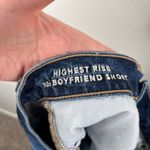 American Eagle  Womens Highest Rise 90s Boyfriend Short Size 6 Distressed hem Photo 4