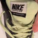 Nike Air Max S2S gray knit upper training shoe black trim and green laces Size 8 Photo 5