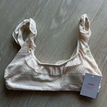 ANDIE  Swim Hydra Bikini Top Extra Small Vanilla Cream Crochet Lace Ruffled Photo 0