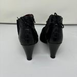 Donald Pliner Black Leather Crepe Elastic Calf Ankle Boot Shoe Lace Up Detail Size 7.5 Photo 2