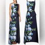 Kay Unger NWOT  Barbara Floral Sleeveless cape navy Gown Sz 2 Photo 2