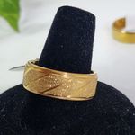 Gold Shimmer Band Ring Unisex Photo 0