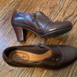 Clarks Brown Slip On Shoes Size 6.5 Photo 3