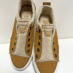 Blowfish Playdoe Washed Sneaker Tan Size 8 Photo 6