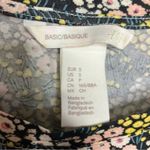 H&M basic floral top lightweight women’s size small business casual curved hem Photo 2